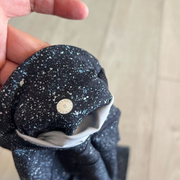 Lululemon women’s crop womens leggings size 8 - Picture 8 of 9